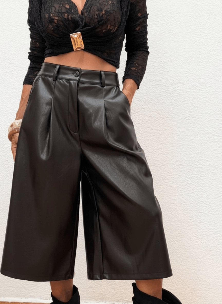 Pantalón croppel poli piel